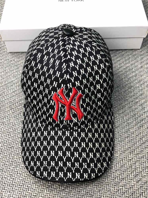 ブランド帽子背面デザイン